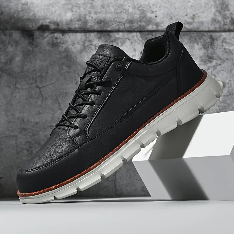 Men’s Low-Top Sneakers