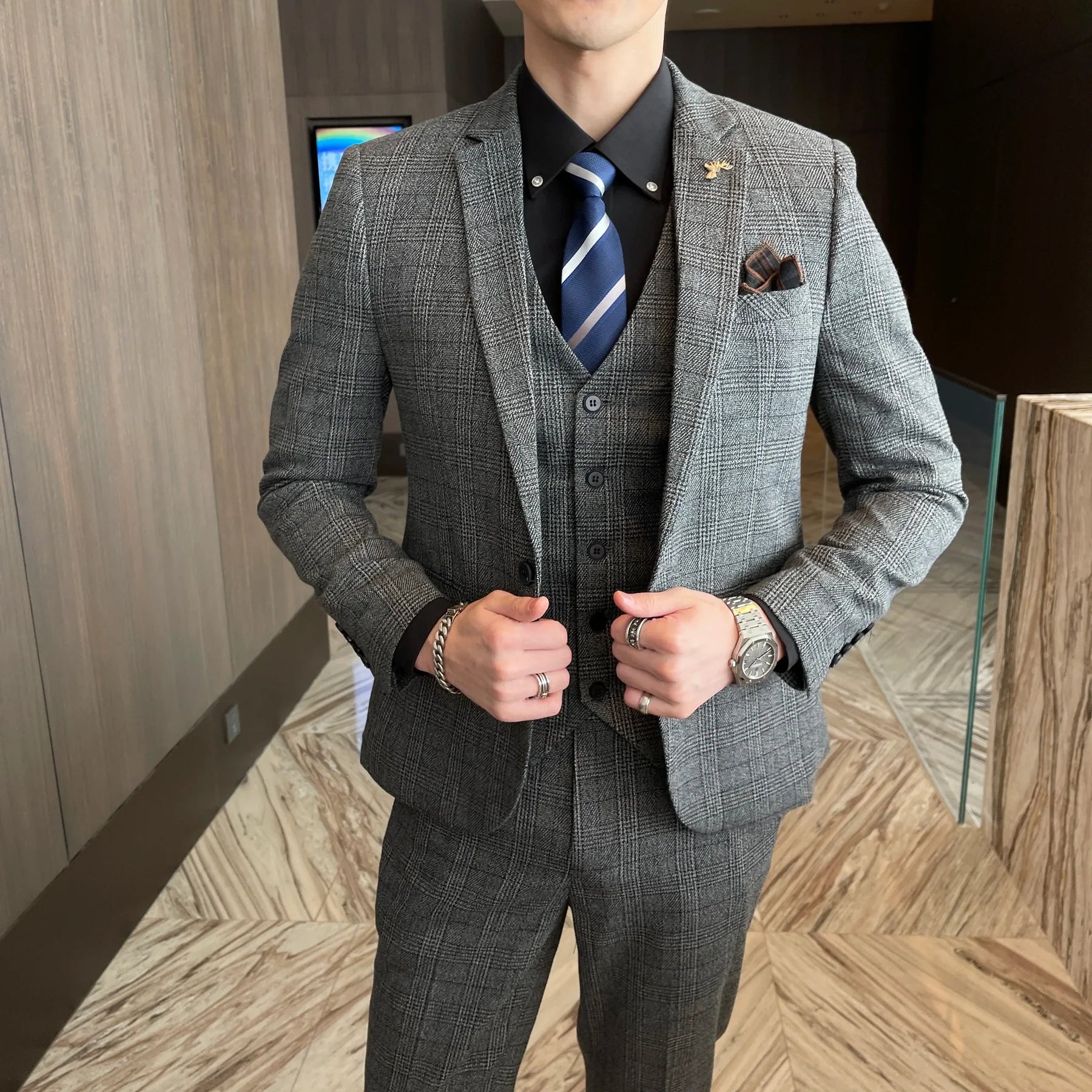 Men’s Business Suit