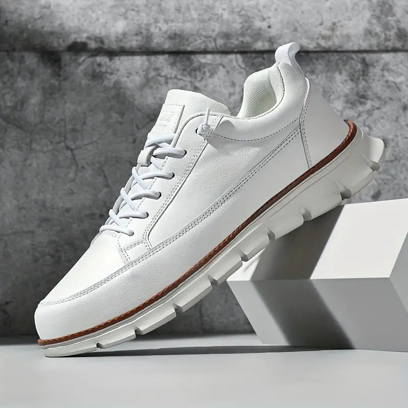 Men’s Low-Top Sneakers